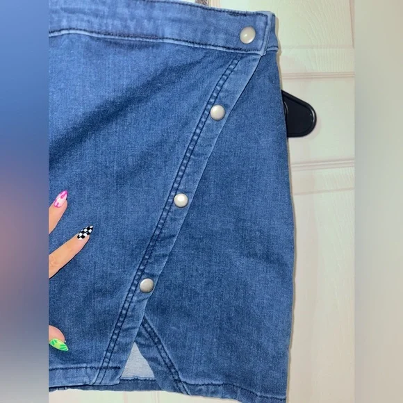 We the Free Notched Diagonal Snap & Wrap Denim Mini Skirt size 10 - Picture 3 of 9